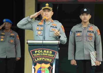 Pimpin Apel Jam Pimpinan, Kapolres Tulang Bawang Barat Beri Arahan dan Penekanan Pada Personil