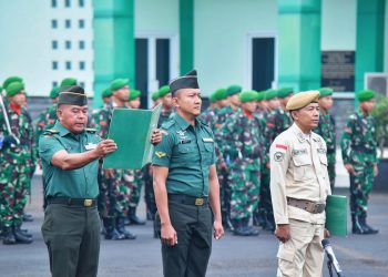 Prajurit dan PNS Korem 043/Gatam Ikuti Upacara Bulanan untuk Tingkatkan Disiplin dan Akuntabilitas