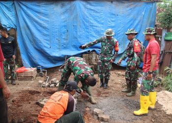 Tak Tinggal Diam, Dansatgas TMMD ke 123 Letkol Inf Hery Eko Prabowo Terjun Langsung Ke Lapangan