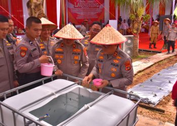 Kapolda Lampung Bersama Pengurus Bhayangkari Daerah lampung Luncurkan Program Pekarangan Pangan Lestari di SPN Polda 