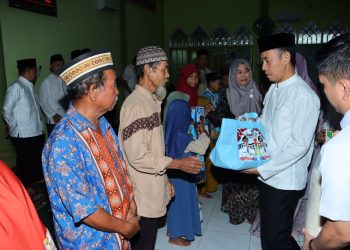 Wakil Bupati dan Wakil TP-PKK Lampura Safari Ramadhan di Kecamatan Sungkai Utara