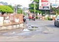 Ulah Mobil Batu Bara Jalan Lintas Sumatera Rusak Parah,Aph di Minta Tangkap Pelaku Pungli