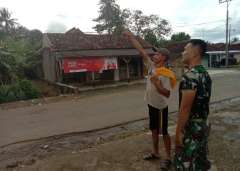 Anggota Satgas TMMD ke 123 Kodim 0412/LU Pantau Situasi Pasca Hujan di Lokasi Desa Subik.