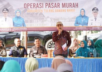 Bupati TUBABA Nopriwan Jaya Tinjau Operasi Pasar