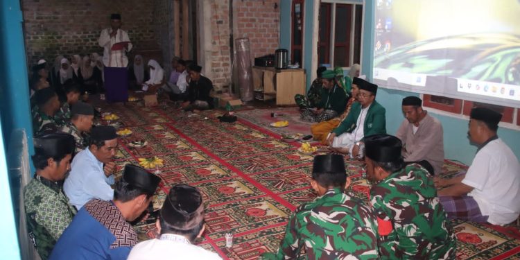 Satgas TMMD ke 123 Kodim 0412/LU Peringati Nuzulul Quran di Ponpes Tri Bhakti Darul Fallah Desa Subik