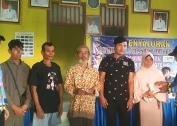Peratin Siring Gading, Bengkunat Salurkan BLT- DD Tahap I