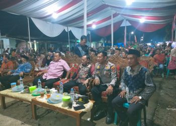 Meriah, Pagelaran Wayang Kulit Peringati HUT Ke-54 Desa Sidomukti