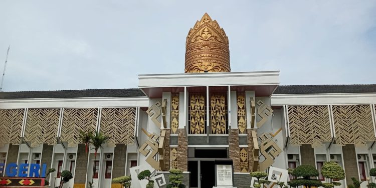 Randis Milik Pemkab Lampung Utara Digadaikan ?